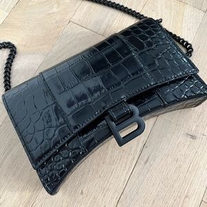Balenciaga Hourglass WOC (Wallet On Chain)